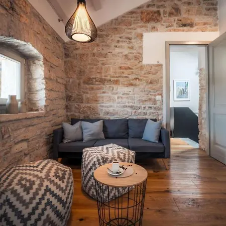 Villa Beautiful Nar With Pool In *