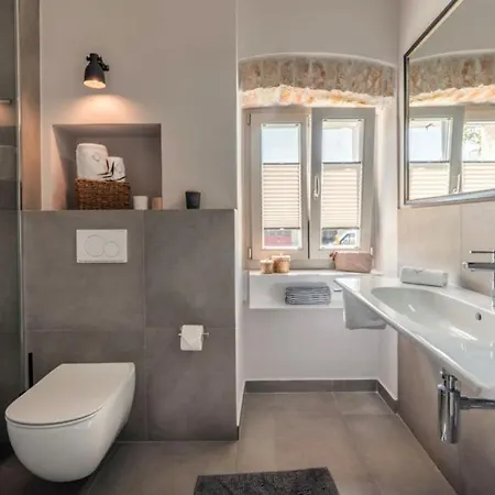 Beautiful Nar With Pool In Villa