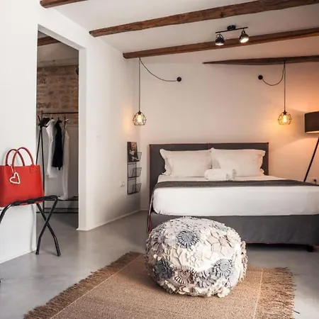 Beautiful Nar With Pool In וילה *