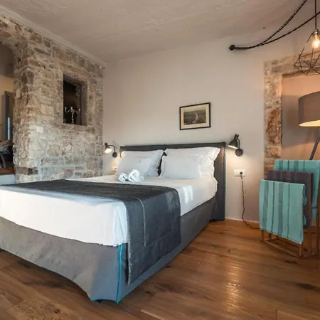 Villa Beautiful Nar With Pool In *