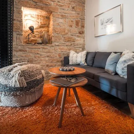 Beautiful Nar With Pool In * Žminj