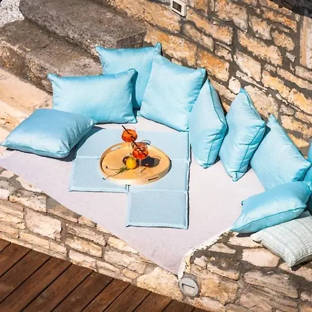 Beautiful Nar With Pool In Villa *