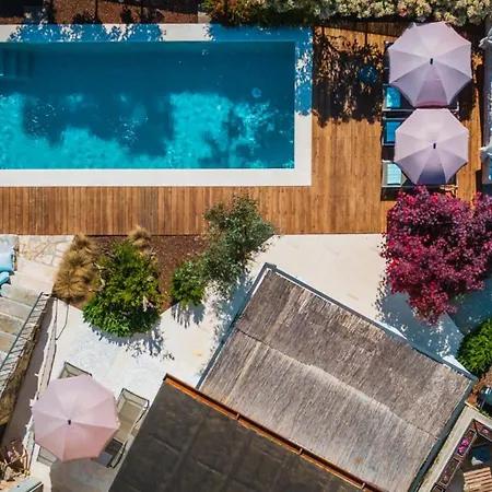 Beautiful Nar With Pool In Villa *